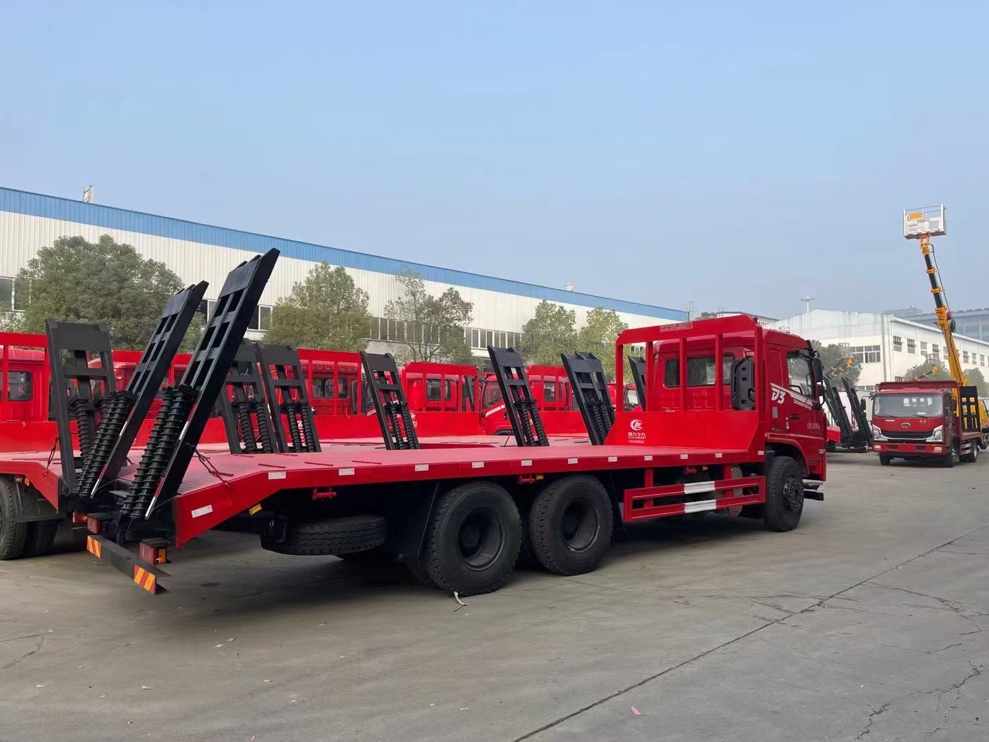 東風(fēng)D3后八輪平板運(yùn)輸車(chē)