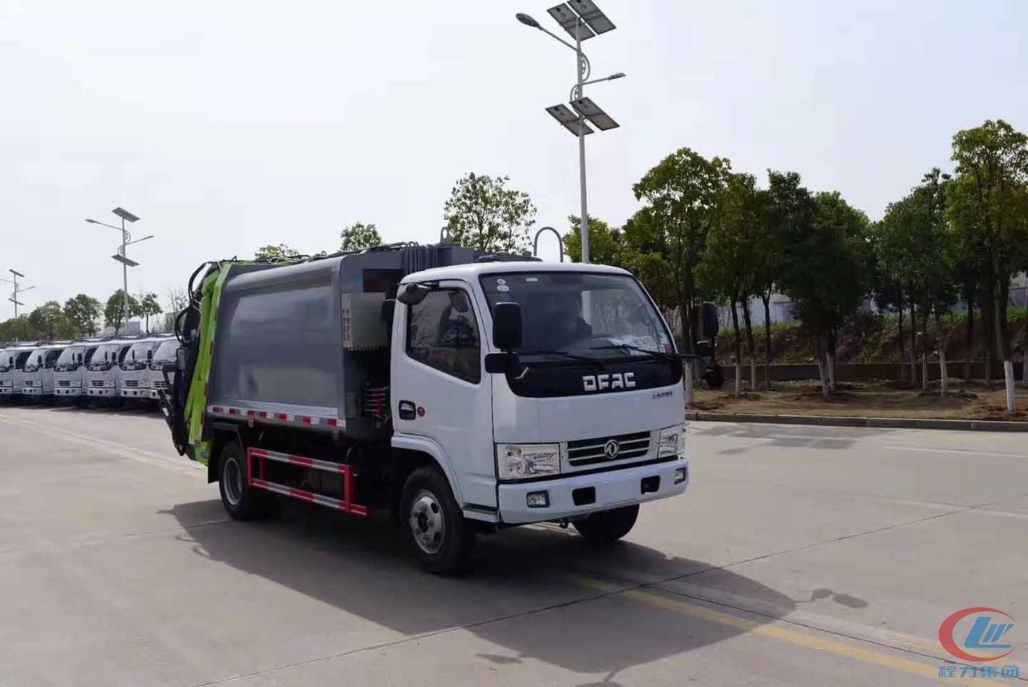 壓縮垃圾車(chē)