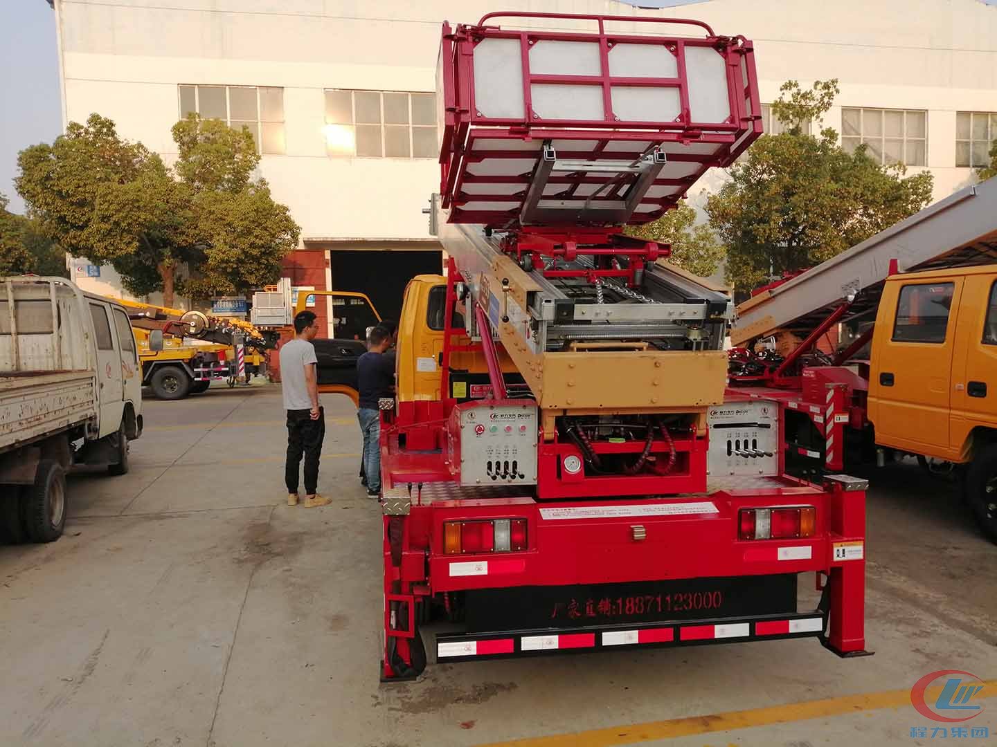 江鈴國六云梯搬家車，江鈴33米云梯搬家車