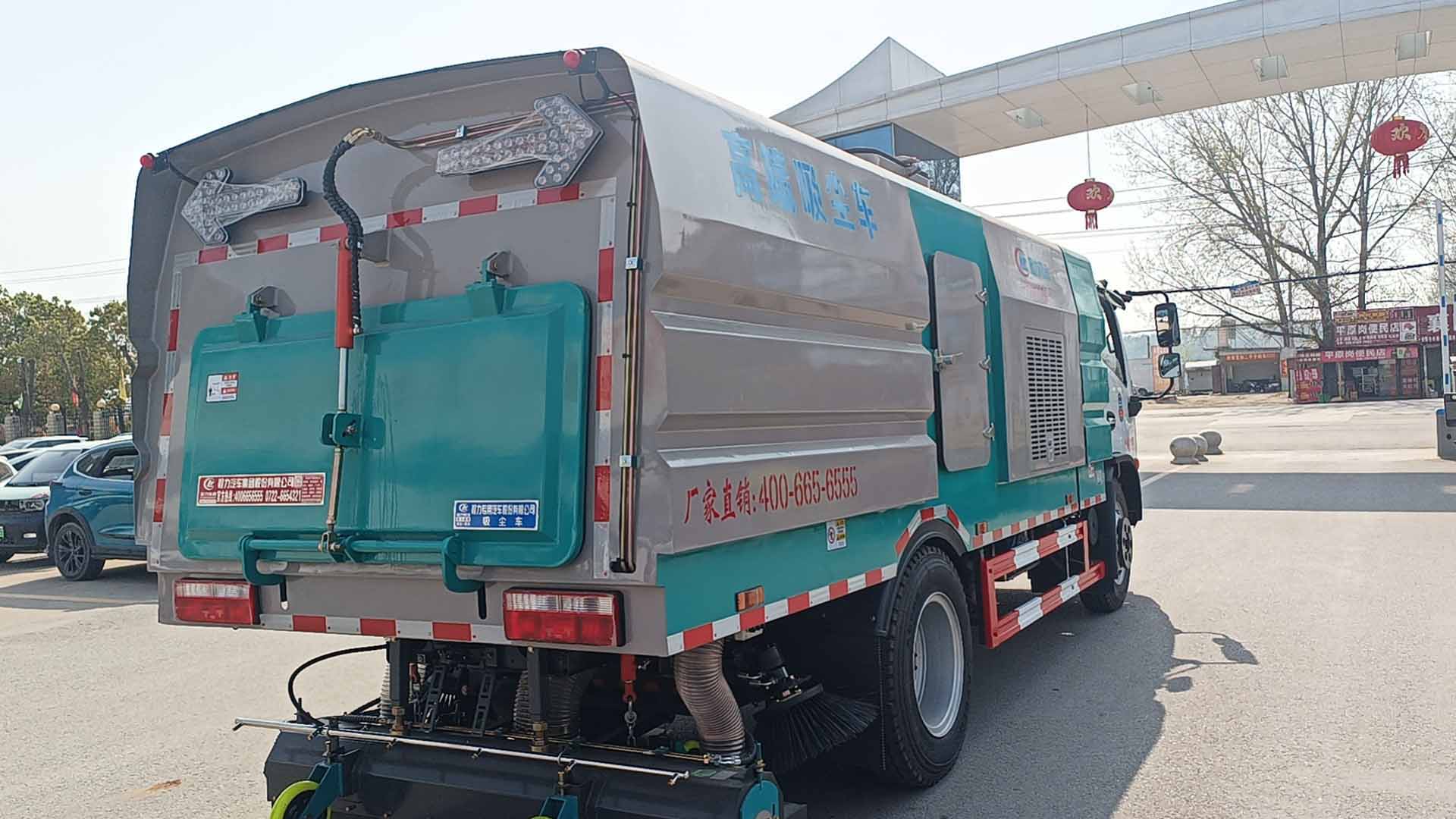 程力吸塵車廠家直銷，東風大福瑞卡高端吸塵車